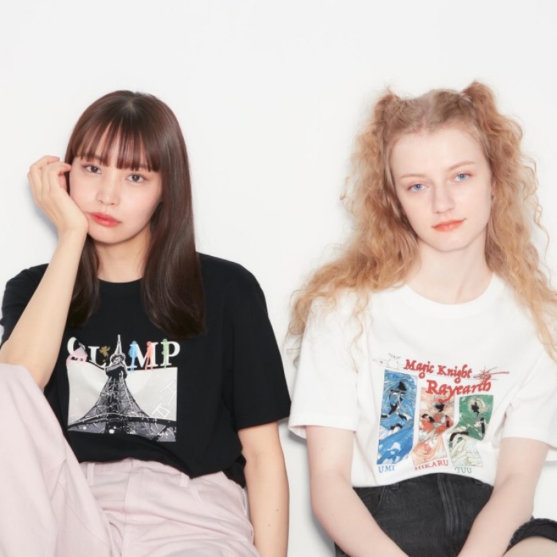 Uniqlo The World of CLAMP UT Short Sleeve レディース Tシャツ 黒 | 8023372